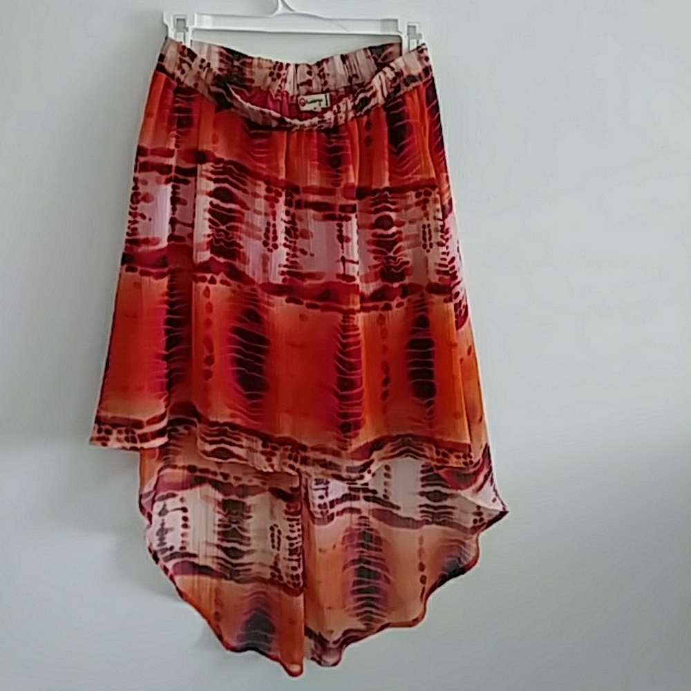 Patterned high low skirt